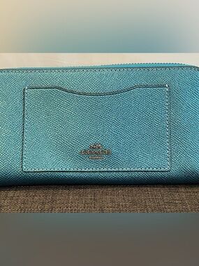 COACH Leather Zip Wallet Metallic Sky Blue style F54007. EUC mermaid vibes!!